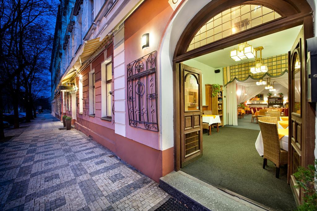 Aron Hotel Prague Exterior photo